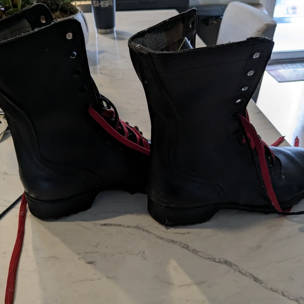 Leather Black Combat/Military Boots - Red & Black Laces - Picture 2 of 5